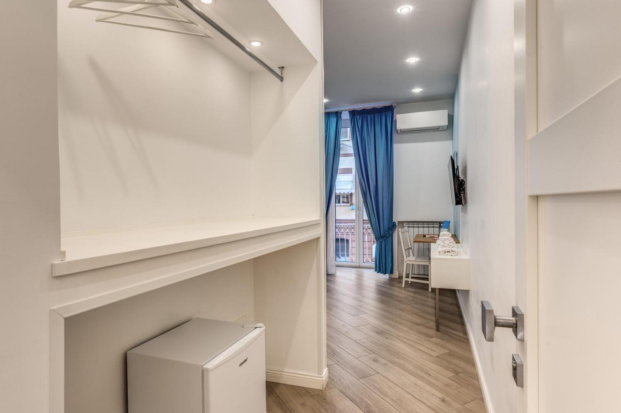 לינה וארוחת בוקר נאפולי Casa Galu' מראה חיצוני תמונה